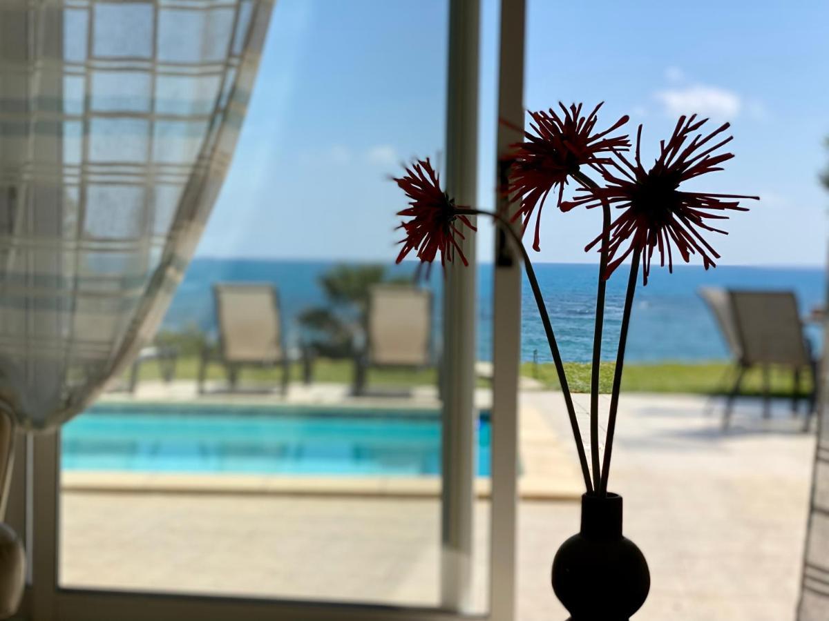 Amazing Front Line Villa In Coral Bay Peyia Exterior foto