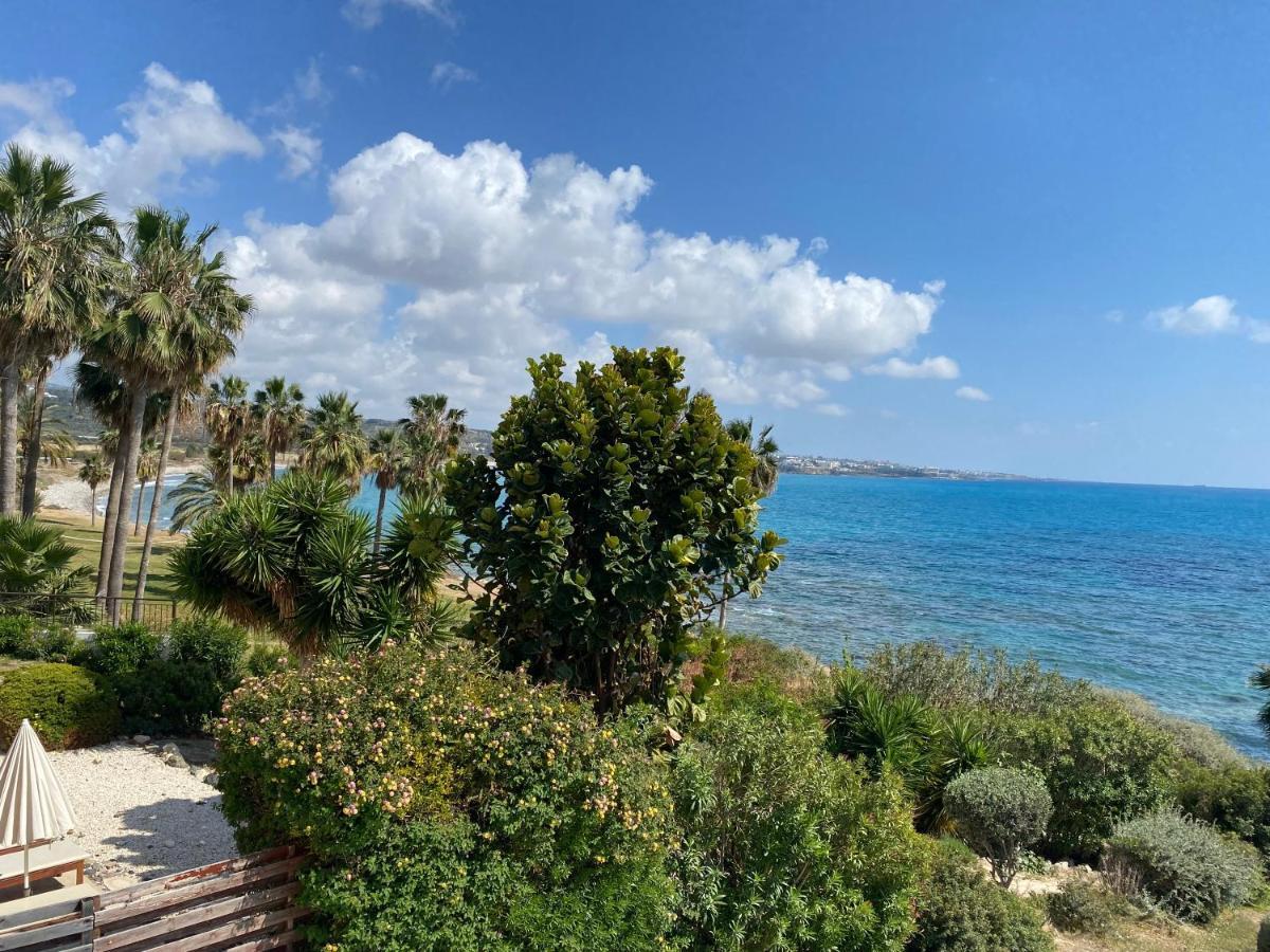 Amazing Front Line Villa In Coral Bay Peyia Exterior foto