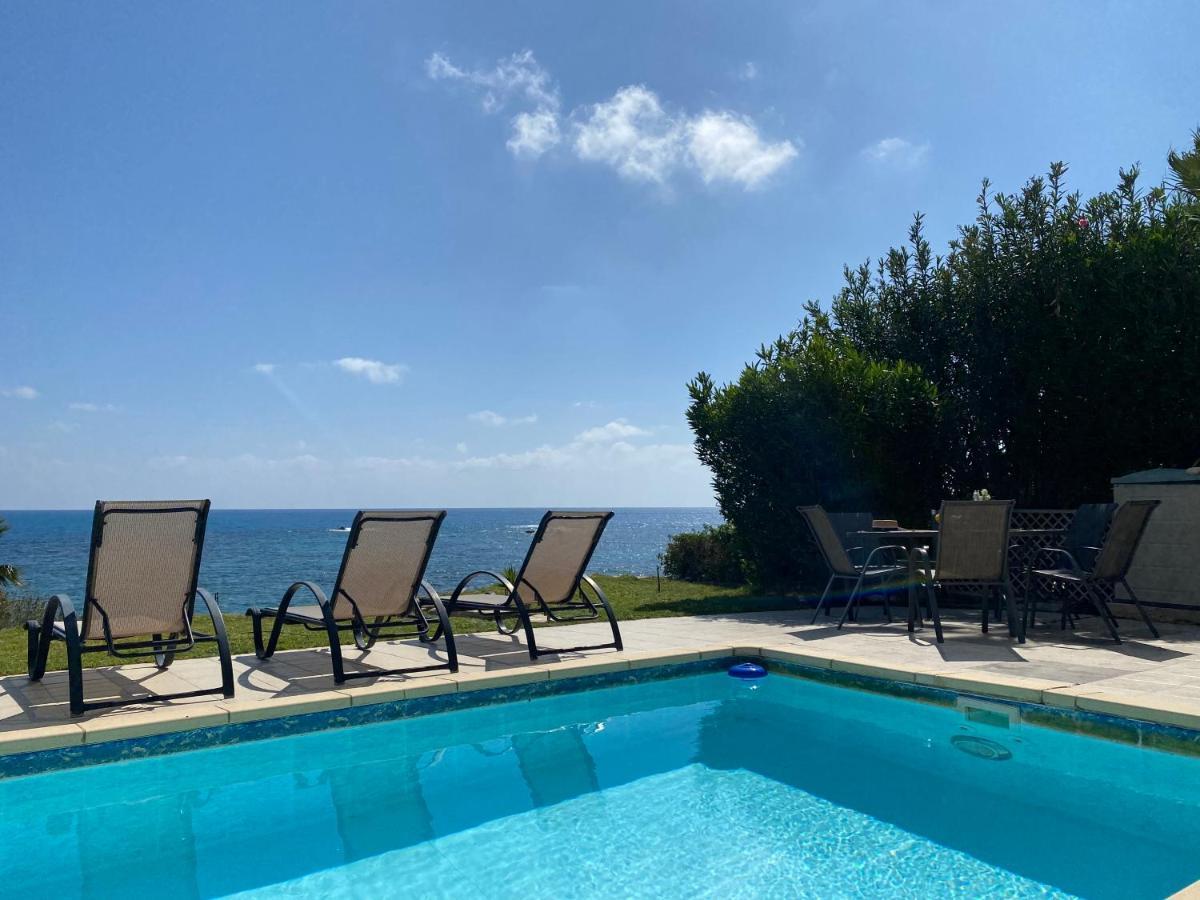 Amazing Front Line Villa In Coral Bay Peyia Exterior foto
